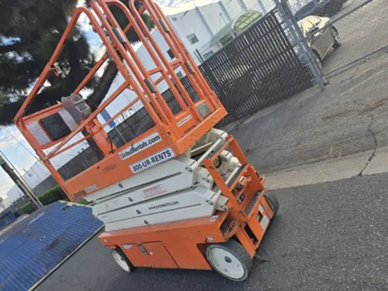 2019 Snorkel S3226E Scissor Lift