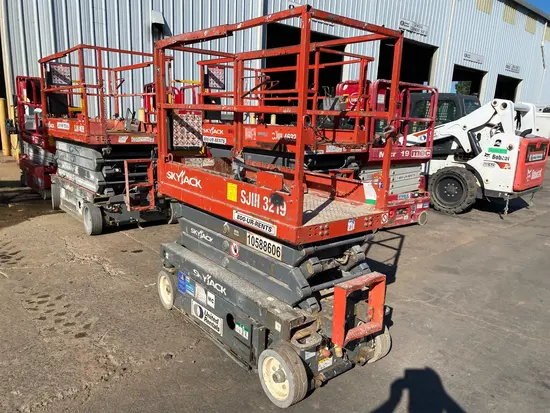 2017 Skyjack SJIII3219 Scissor Lift