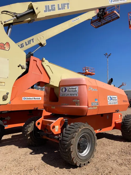 2013 JLG 800AJ Articulating Boom Lift