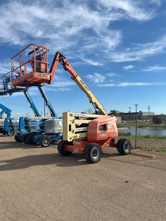 2017 JLG 450AJ Articulating Boom Lift