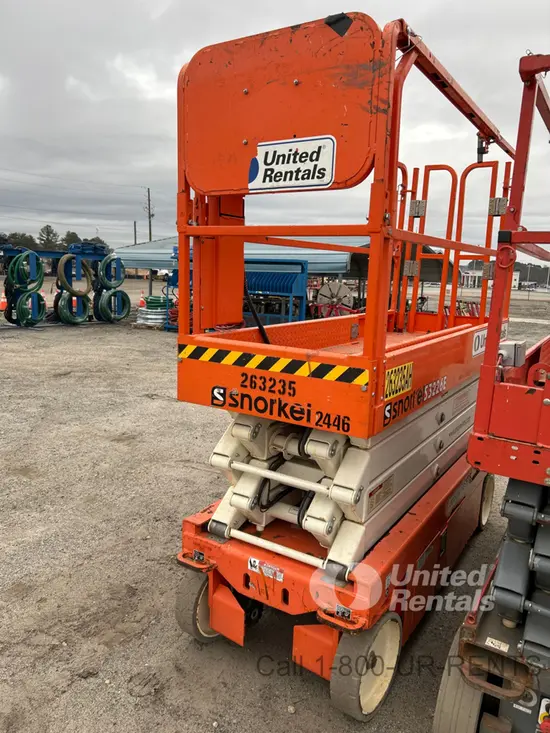 2019 Snorkel S3226E Scissor Lift