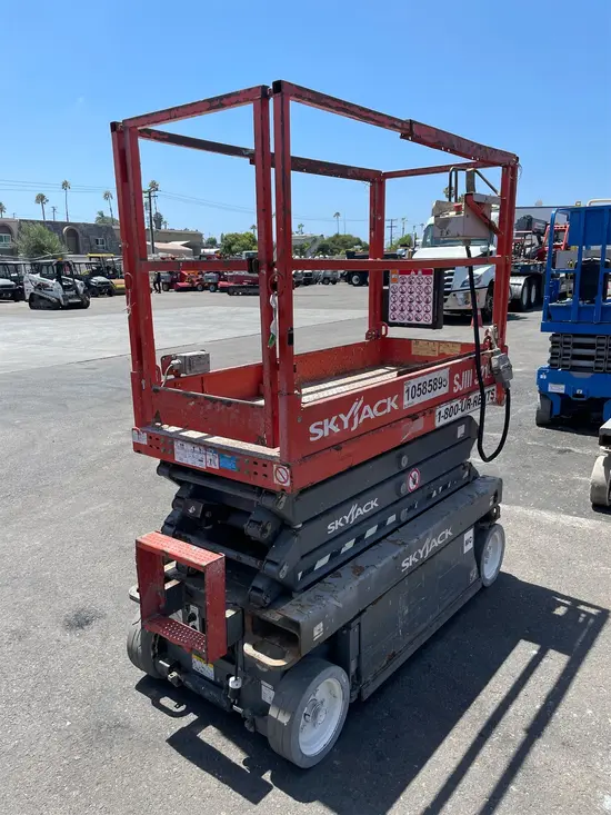 2017 Skyjack SJIII3219 Scissor Lift