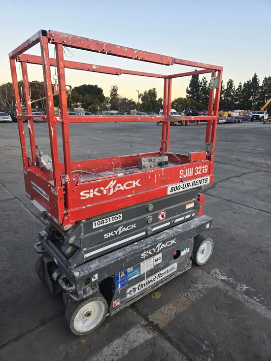 2018 Skyjack SJIII3219 Scissor Lift