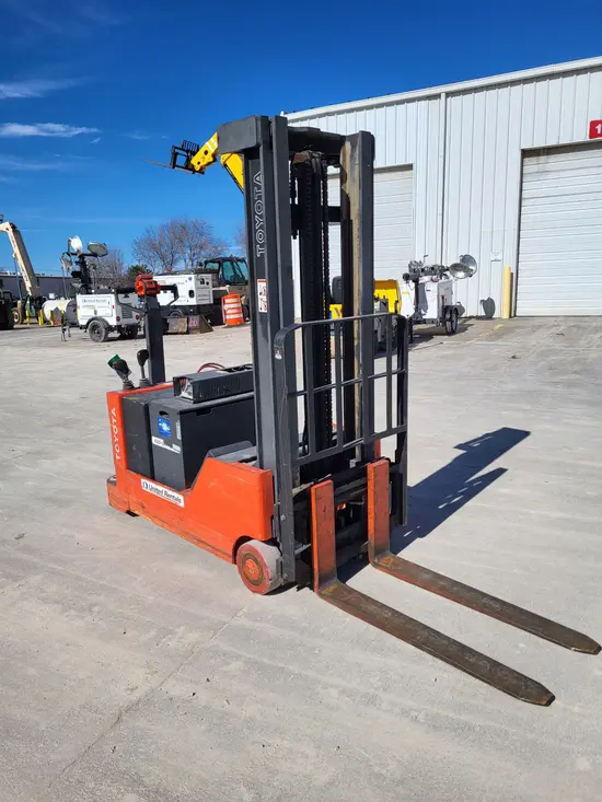 2018 Toyota 6BWC20 Warehouse Forklift