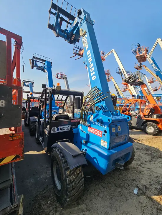 2018 Genie GTH-5519 Forklift