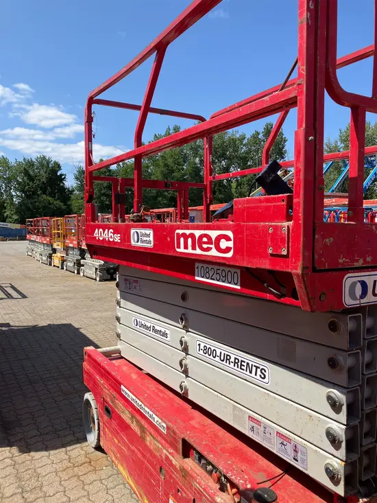2018 MEC 4046SE Scissor Lift