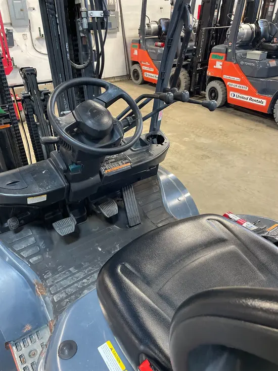 2019 Toyota 8FGU30 Warehouse Forklift