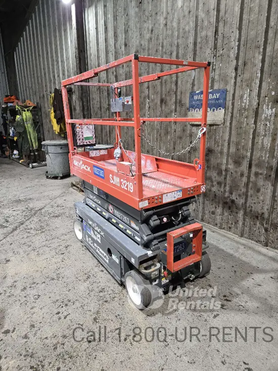 2018 Skyjack SJIII3219 Scissor Lift