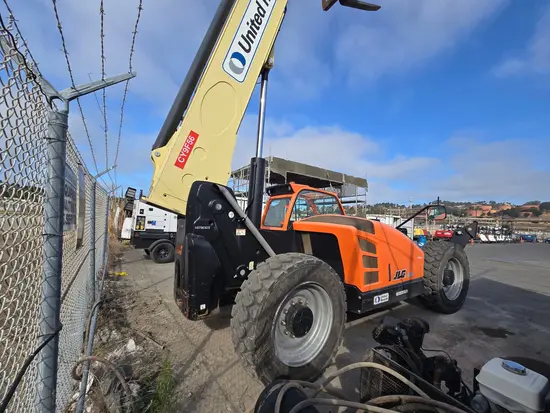 2018 JLG 1055 Forklift