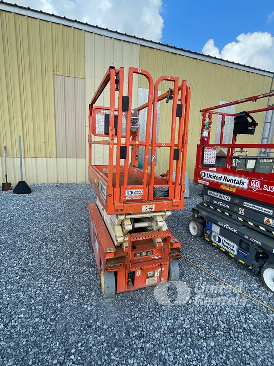 2021 Snorkel S3219E Scissor Lift