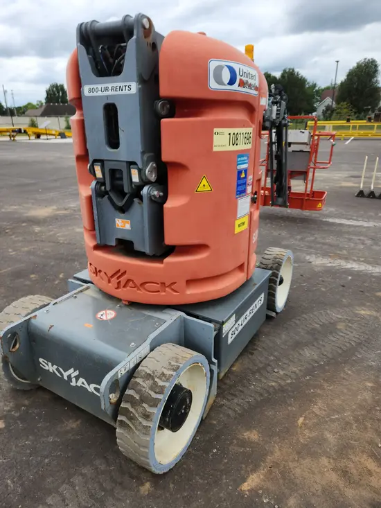 2018 Skyjack SJ30ARJE Articulating Boom Lift