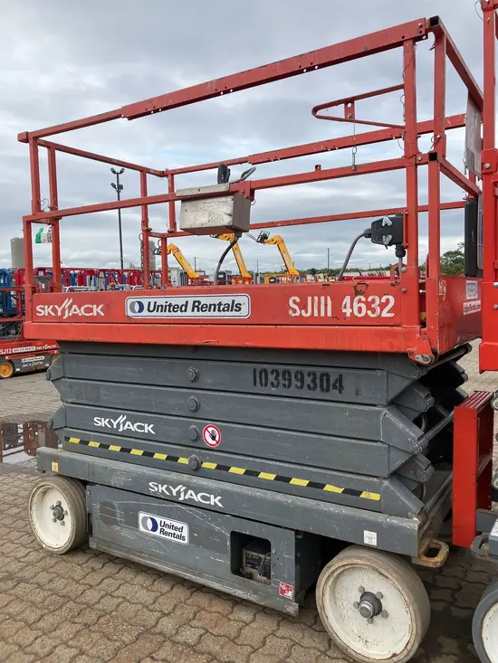 2015 Skyjack SJIII4632 Scissor Lift