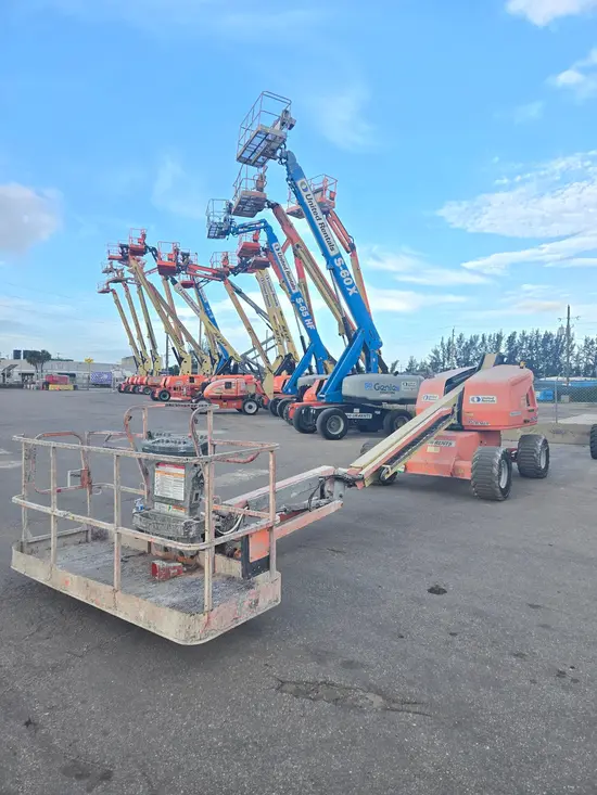 2018 JLG 460SJ Boom Lift