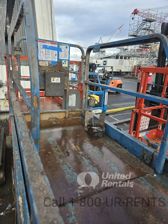 2017 Genie GS-3246 Scissor Lift