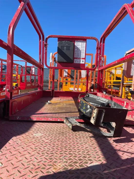 2018 MEC 4046SE Scissor Lift