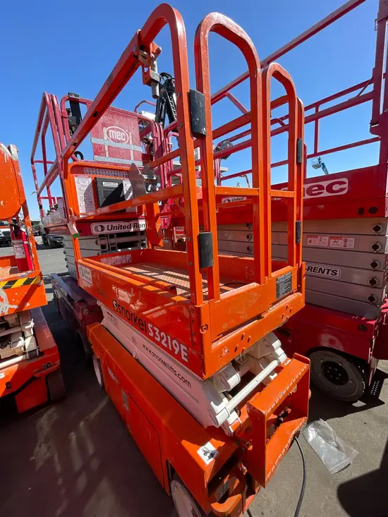 2019 Snorkel S3219E Scissor Lift