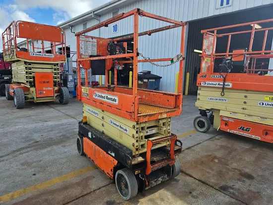 2018 JLG 1932R Scissor Lift