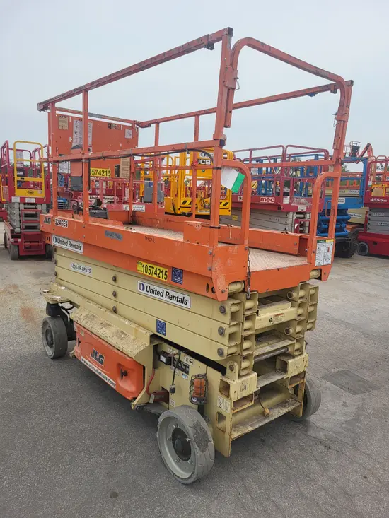 2017 JLG 3246ES Scissor Lift