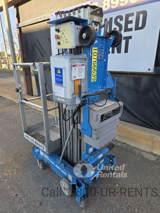 2018 Genie AWP-30SDC Pusharound Lift