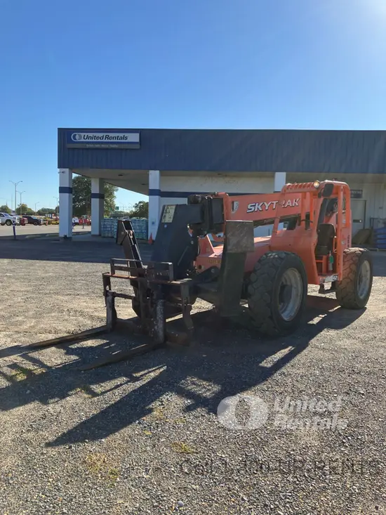 2018 SKYTRAK 10042 Forklift