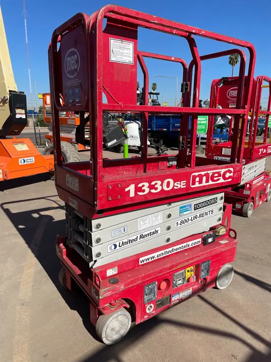 2017 MEC 1330SE Scissor Lift