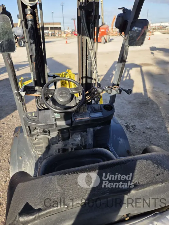 2019 Toyota 8FDU25 Warehouse Forklift