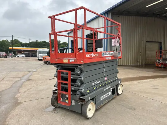 2017 Skyjack SJIII4740 Scissor Lift