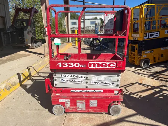 2018 MEC 1330SE Scissor Lift