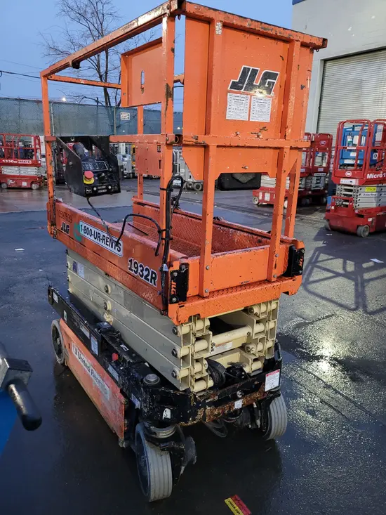 2017 JLG 1932R Scissor Lift