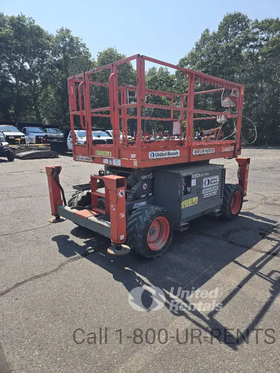 2018 Skyjack SJ6826RT Rough Terrain Scissor Lift