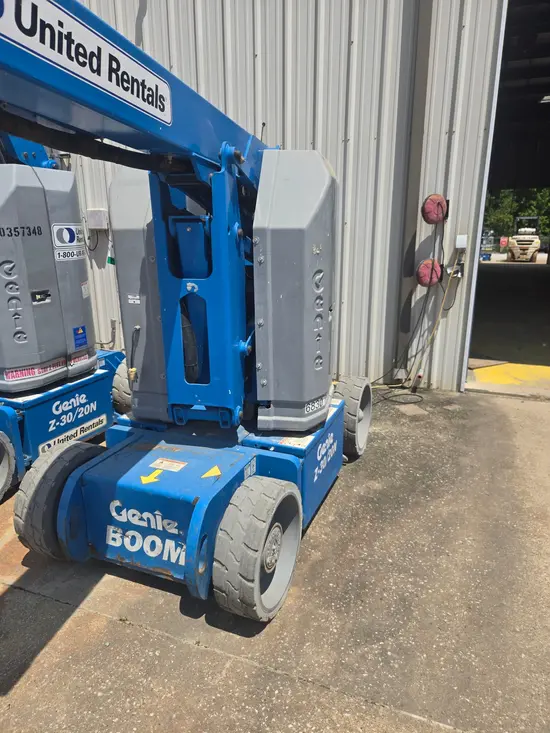 2016 Genie Z-30/20N Articulating Boom Lift