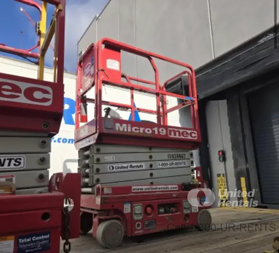 2019 MEC MICRO 19 Scissor Lift