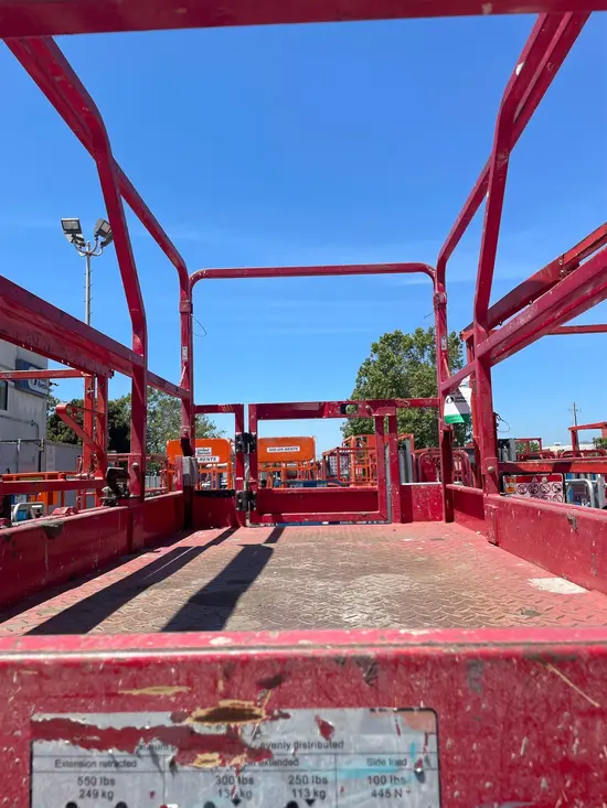 2017 MEC 4046SE Scissor Lift