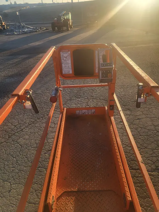 2019 Snorkel S3226E Scissor Lift