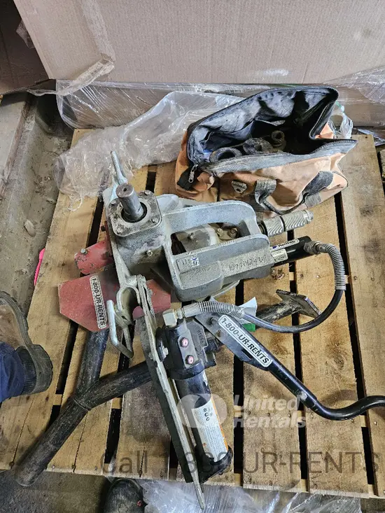 2018 VICTAULIC VE272 Flange Spreaders and Crimping