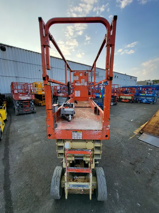 2017 JLG 2632ES Scissor Lift