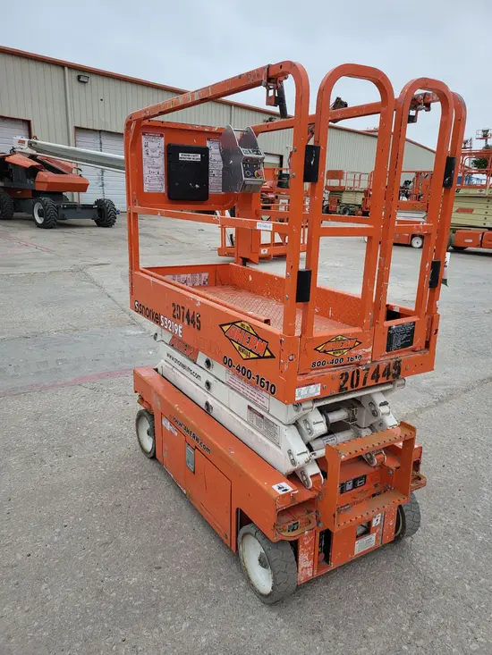 2018 Snorkel S3219E Scissor Lift