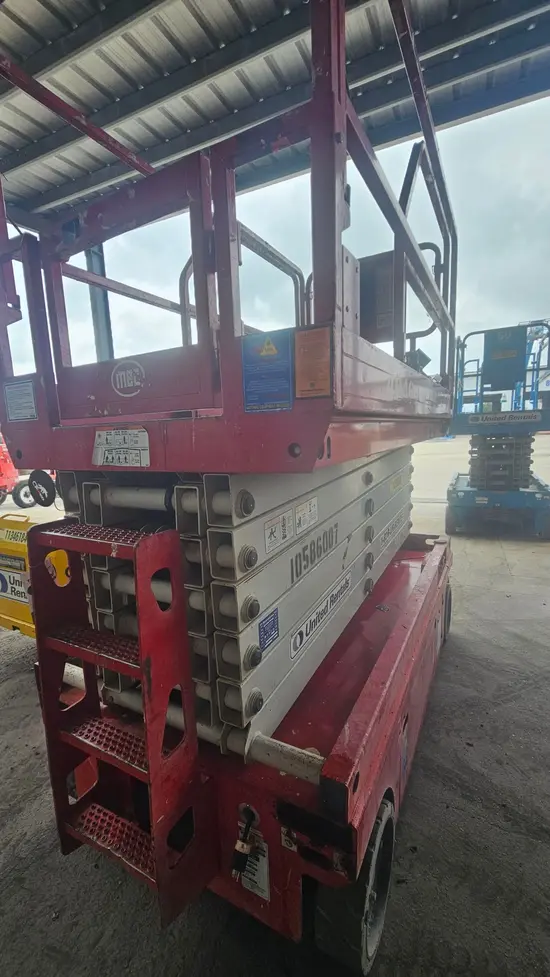 2017 MEC 4046SE Scissor Lift