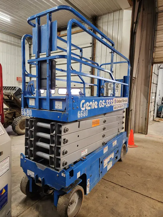 2018 Genie GS-3232 Scissor Lift