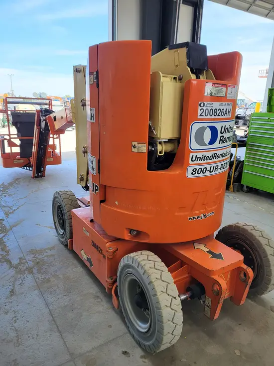 2018 JLG E300AJP Articulating Boom Lift