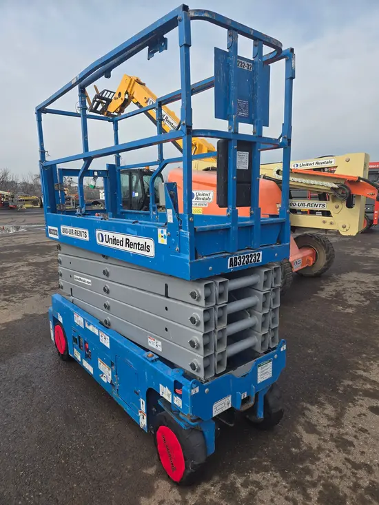 2018 Genie GS-3232 Scissor Lift