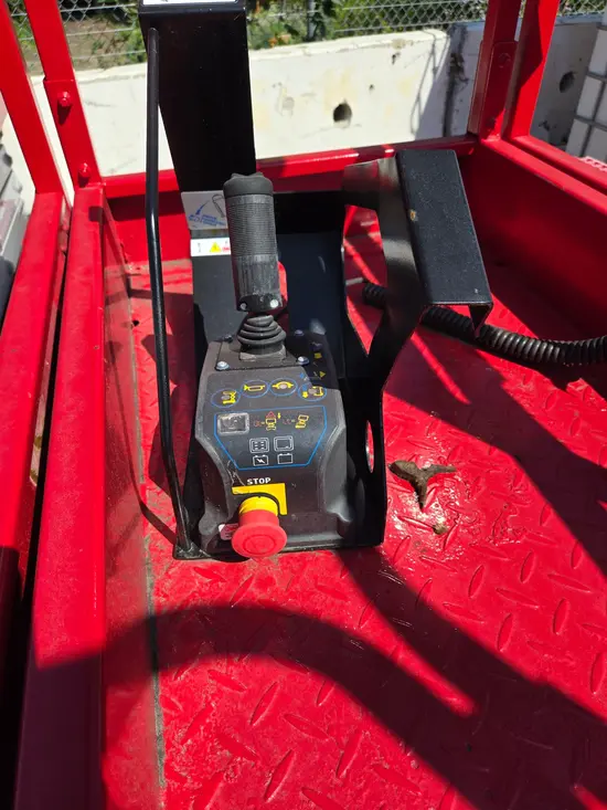 2019 MEC 1330SE Scissor Lift