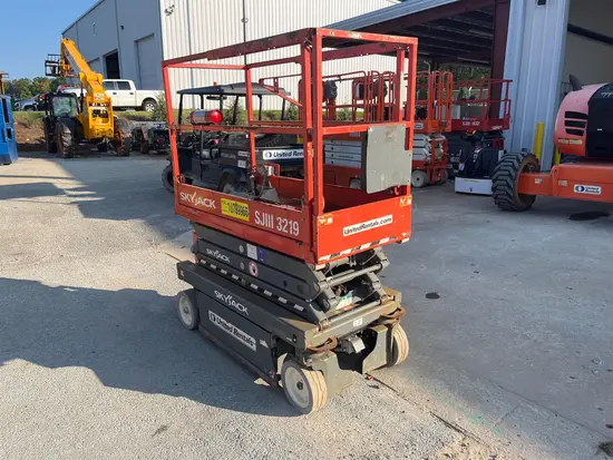 2018 Skyjack SJIII3219 Scissor Lift