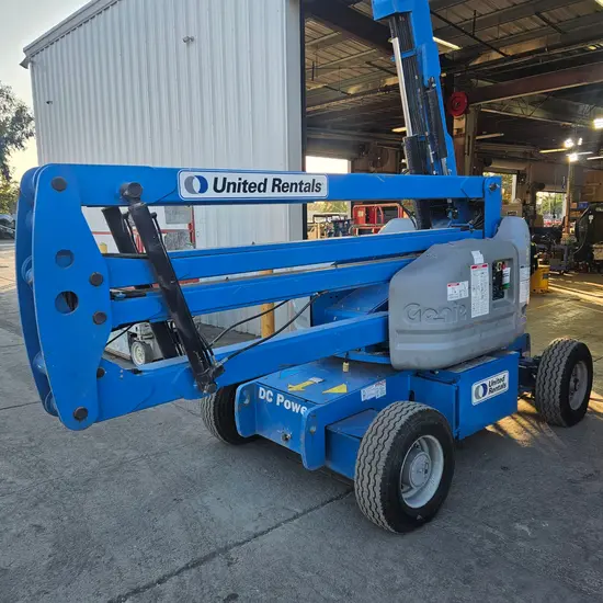 2017 Genie Z-45/25J DC Articulating Boom Lift