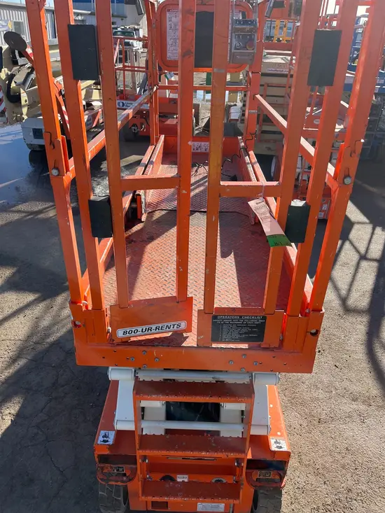 2018 Snorkel S3226E Scissor Lift
