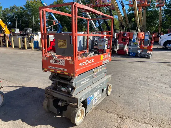2017 Skyjack SJIII3219 Scissor Lift