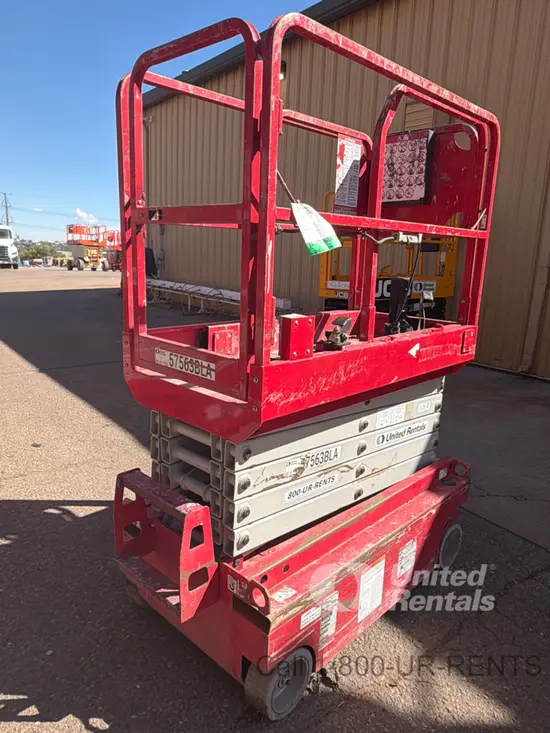 2018 MEC MICRO 19 Scissor Lift