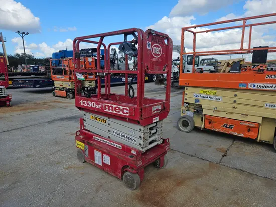 2017 MEC 1330SE Scissor Lift