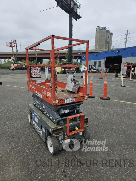 2018 Skyjack SJIII3219 Scissor Lift