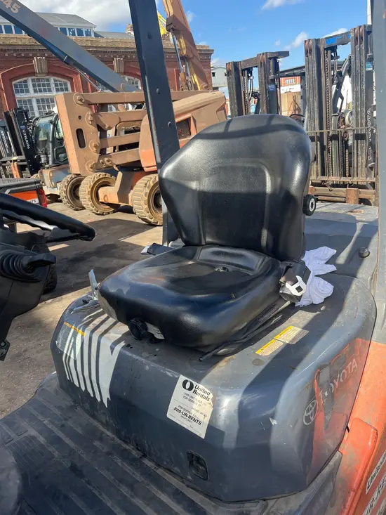 2019 Toyota 8FDU30 Warehouse Forklift